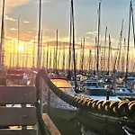 Marina Mit Balkon Und Seitlichem Foerdeblick *