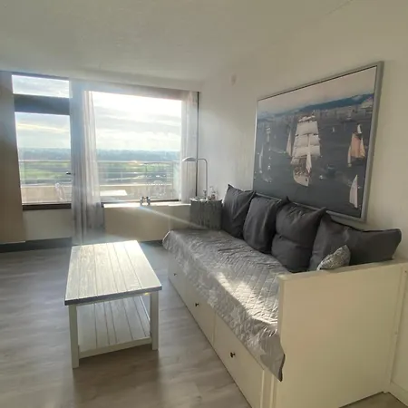 Gueni Marina Mit Balkon Und Seitlichem Foerdeblick * Wendtorf