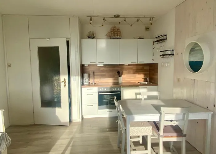 Marina Mit Balkon Und Seitlichem Foerdeblick Apartamento Wendtorf