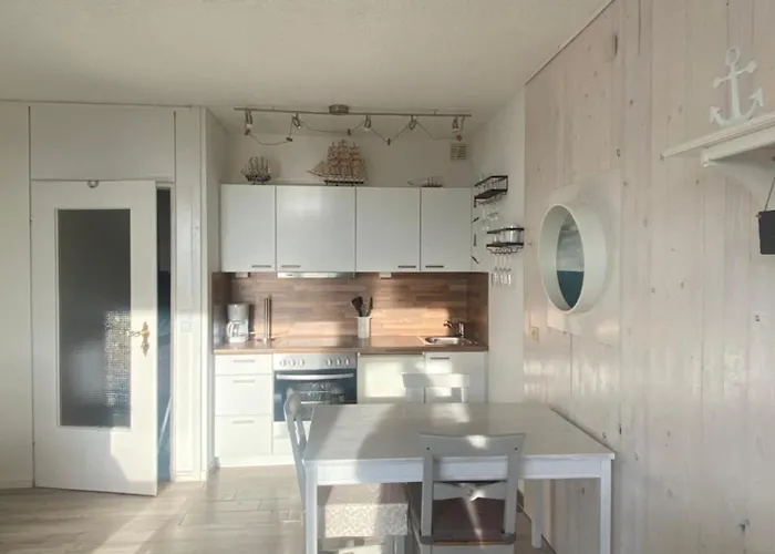 Marina Mit Balkon Wendtorf